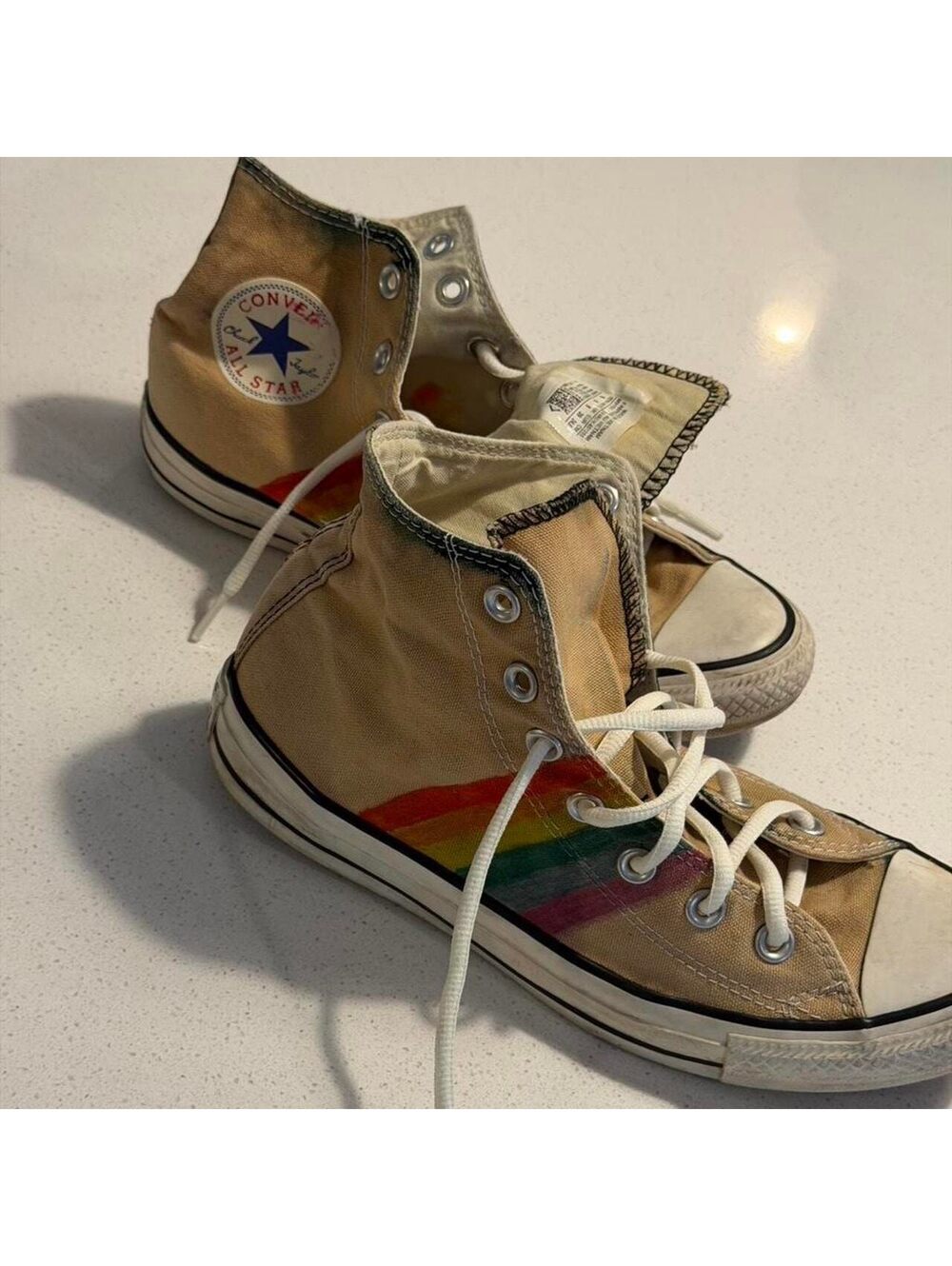 Converse Chuck Taylor All Star High Top Sneakers w Rainbow